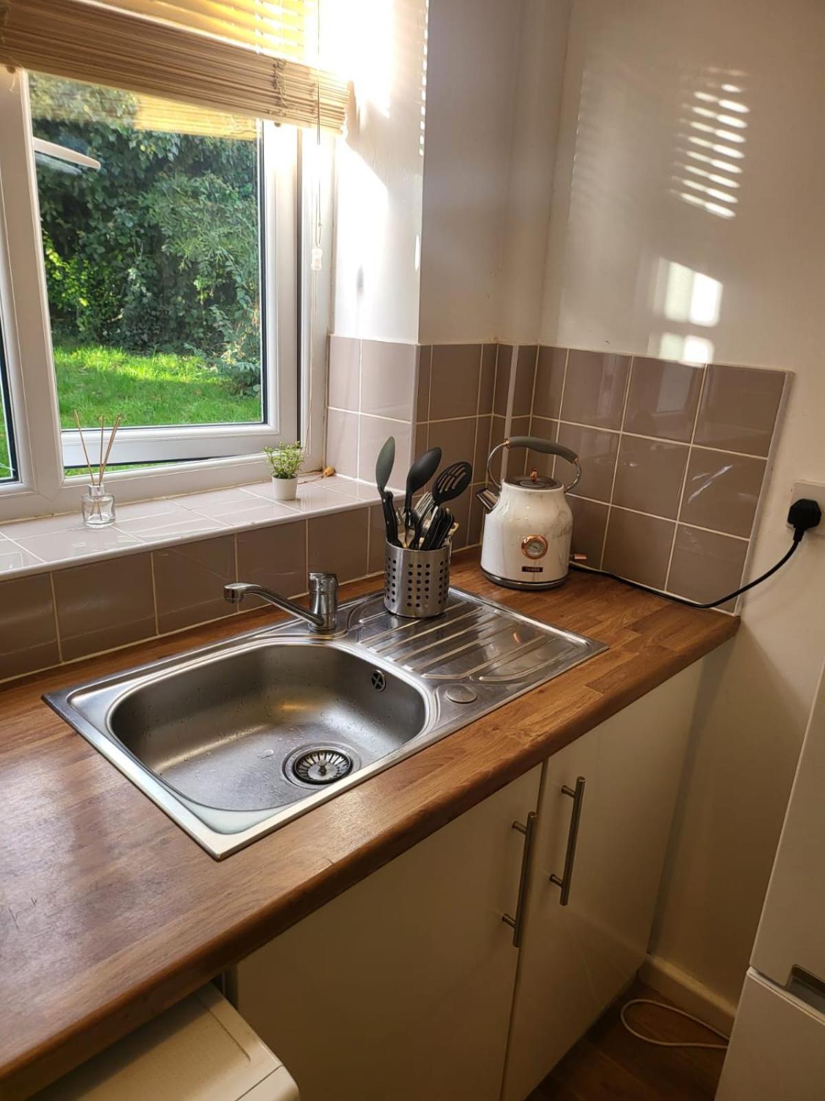 Greenvale Apartment *